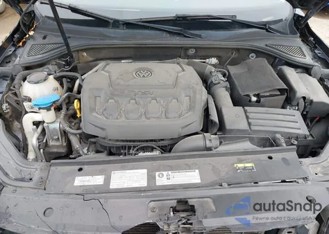 2018 Volkswagen Passat 2.0T R-Line/2.0T S from USA, damaged, VIN 1VWAA7A31JC016790